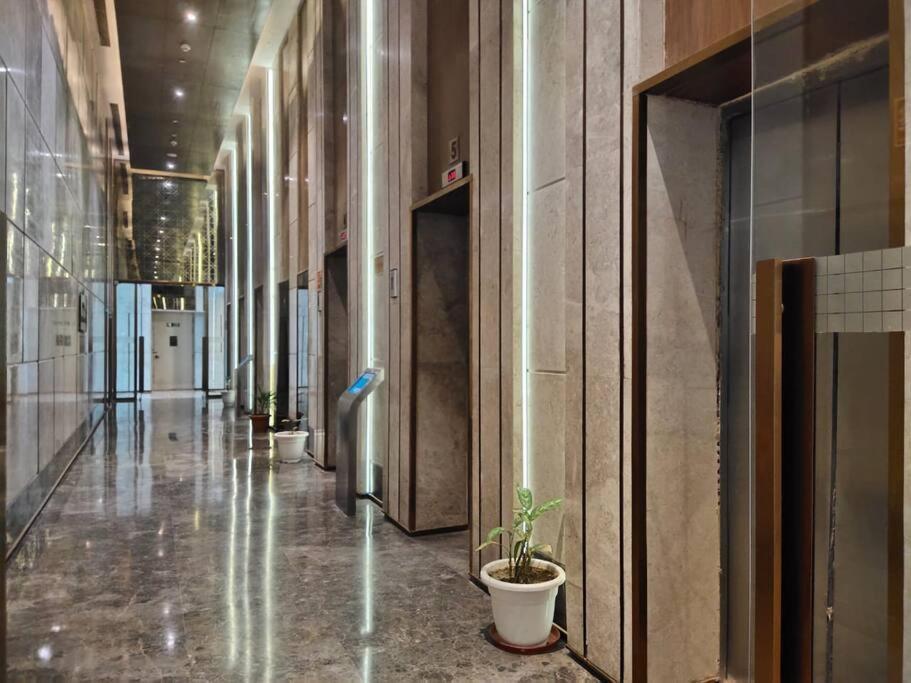 Countryside Luxury Suites - Supernova Noida Νέο Δελχί Εξωτερικό φωτογραφία