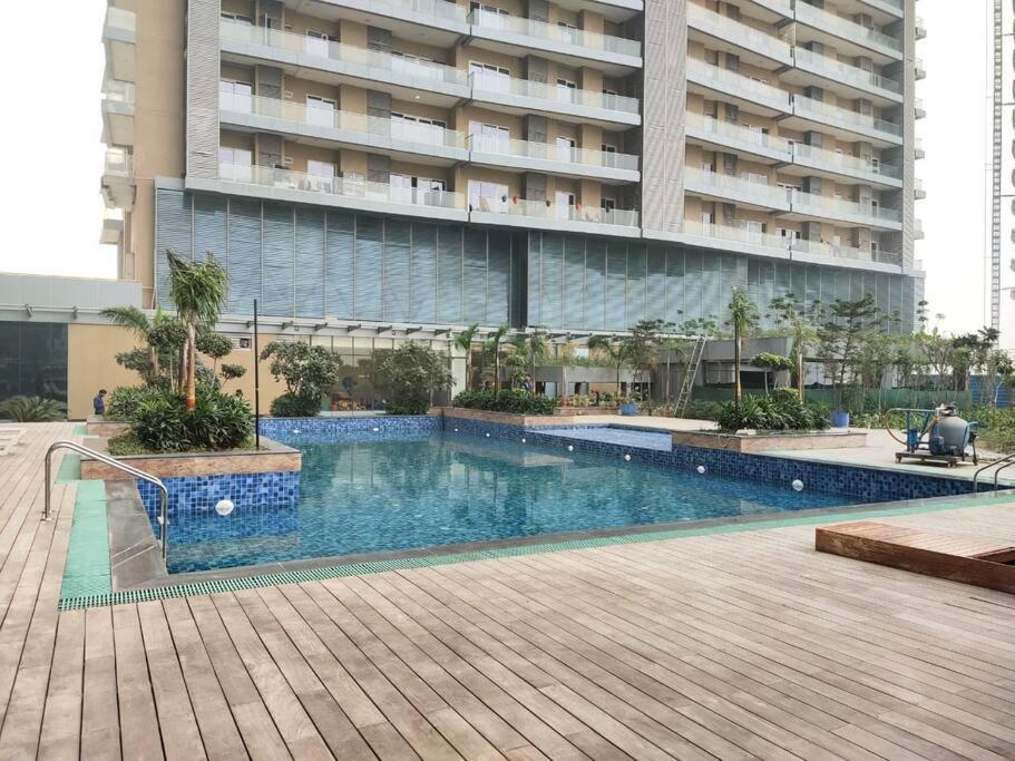 Countryside Luxury Suites - Supernova Noida Νέο Δελχί Εξωτερικό φωτογραφία